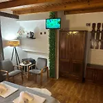 Pensionat Niki House 3*