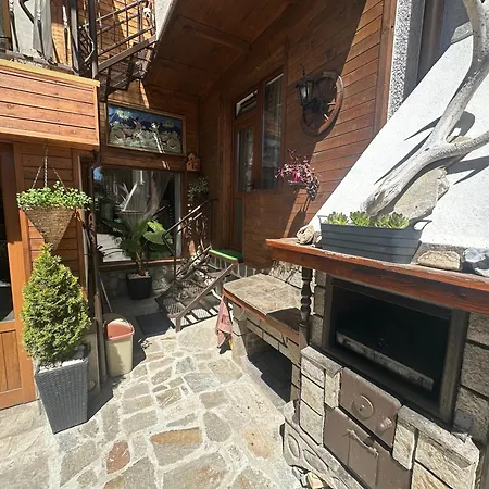 Niki House 招待所 班斯科