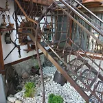 Niki House Guest house