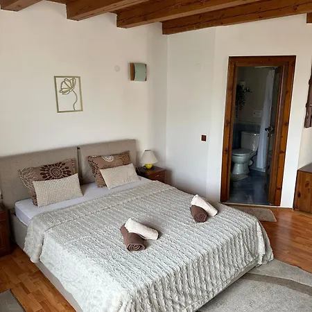 Niki House 3*