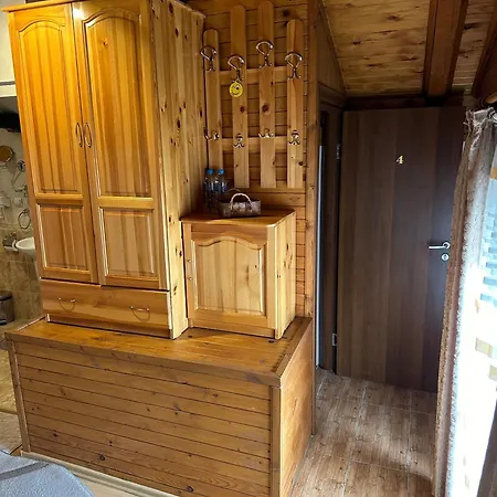 ゲストハウス Niki House 3*