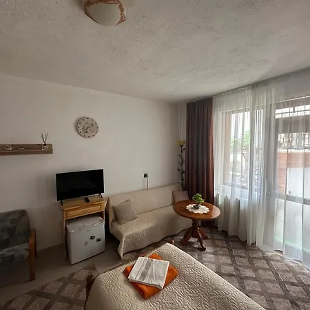 Pensionat Niki House 3*