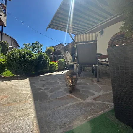Niki House 3*
