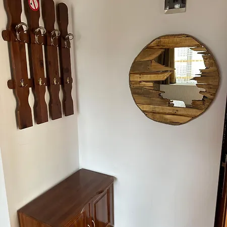 Niki House Гостьовий будинок