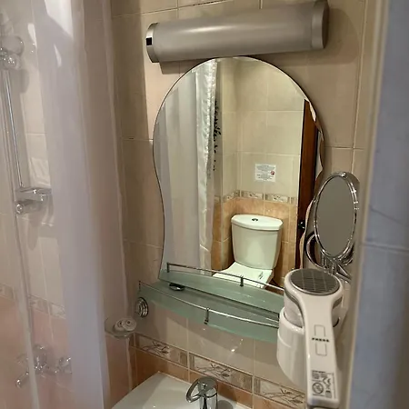 Niki House Гостьовий будинок