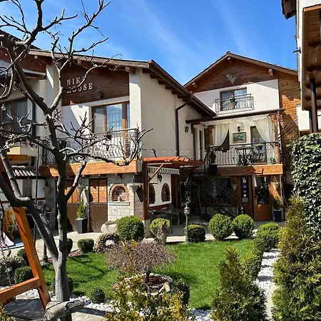 Guest house Niki House 3*