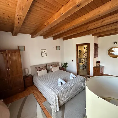 Casa de hóspedes Niki House 3*