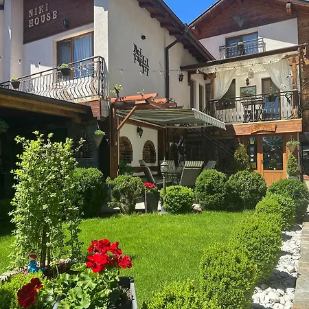 Niki House Къща за гости Банско