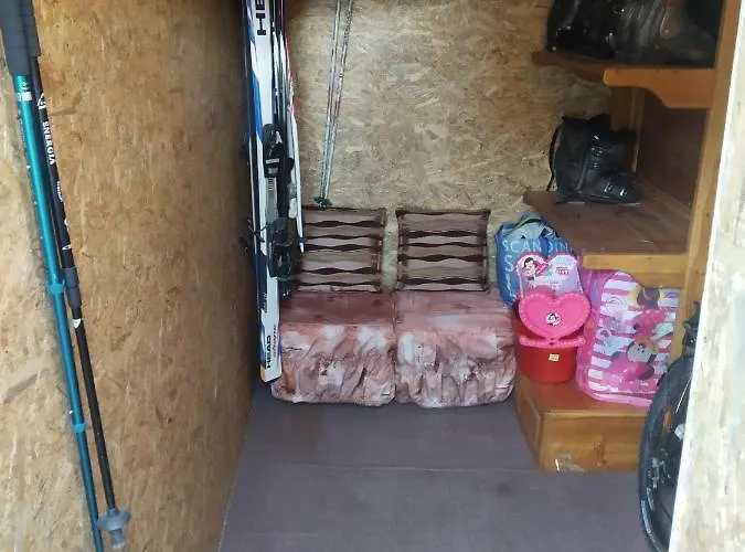 Niki House Guest house